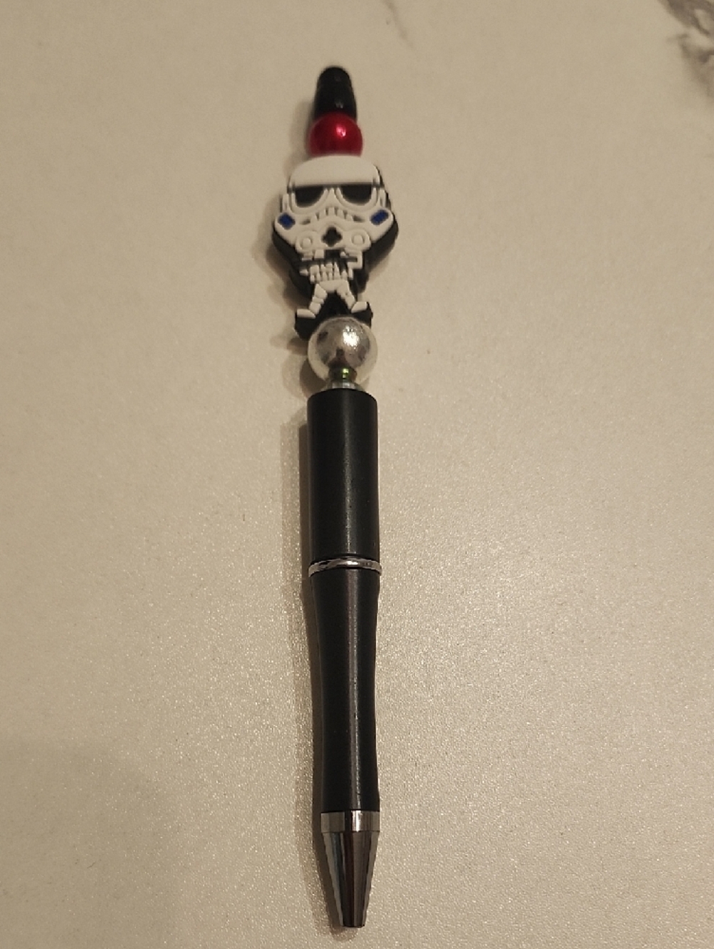 Novelty Stormtrooper Top Ballpoint Pen in Black & White with Red Accent - Picture 5 of 5